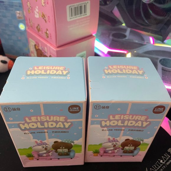 Line Friends Casual Holiday Series Blind Box - BRAND NEW - Picture 2 of 3